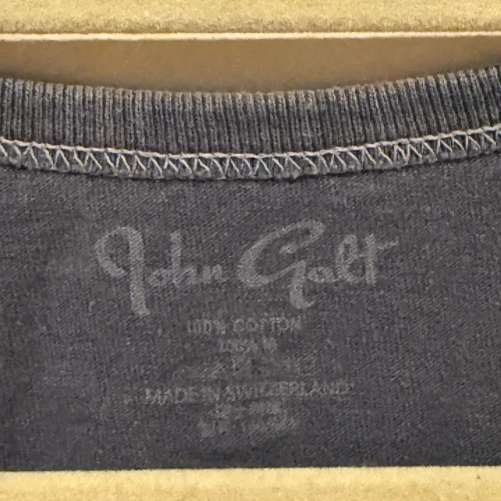 Brandy Melville John Galt Blue Fitted Crop Tank Top - Picture 3 of 3